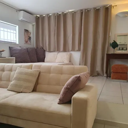 Ina's Cosy Studio 55m2, Koukaki, Acropolis 7' *