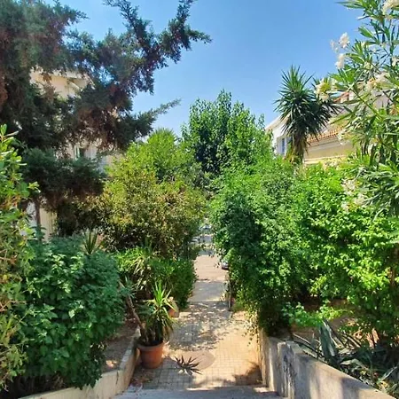 Ina's Cosy Studio 55m2, Koukaki, Acropolis 7' Atene